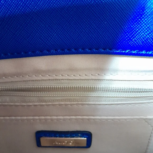 Women's Beautiful Blue Crossbody Purse Size:OS  AlDO - Picture 5 of 9